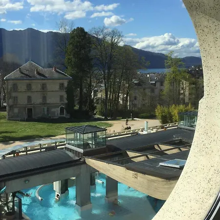 Apartament T1 Moderne Au Centre-ville D'aix-les-bains - Fr-1-555-33 *